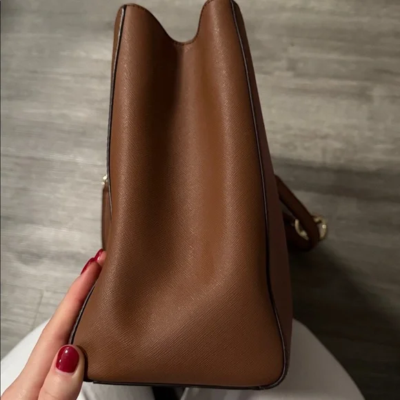 Michael Kors Susannah Large Leather Tote Bag — Luggage Brown - Picture 8 of 14
